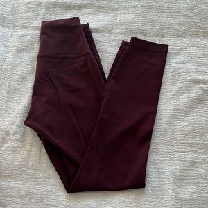 Wunder train 25 inch size 4 maroon